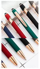 Gravure sur stylos à tampon doré