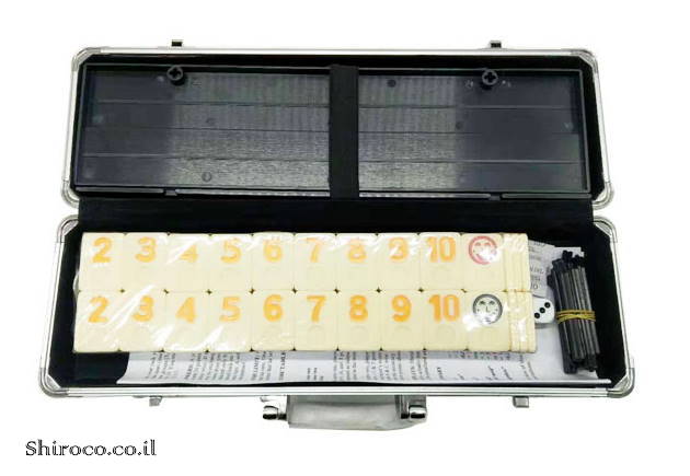 En vente, dés de Rami dans un coffret de jeu